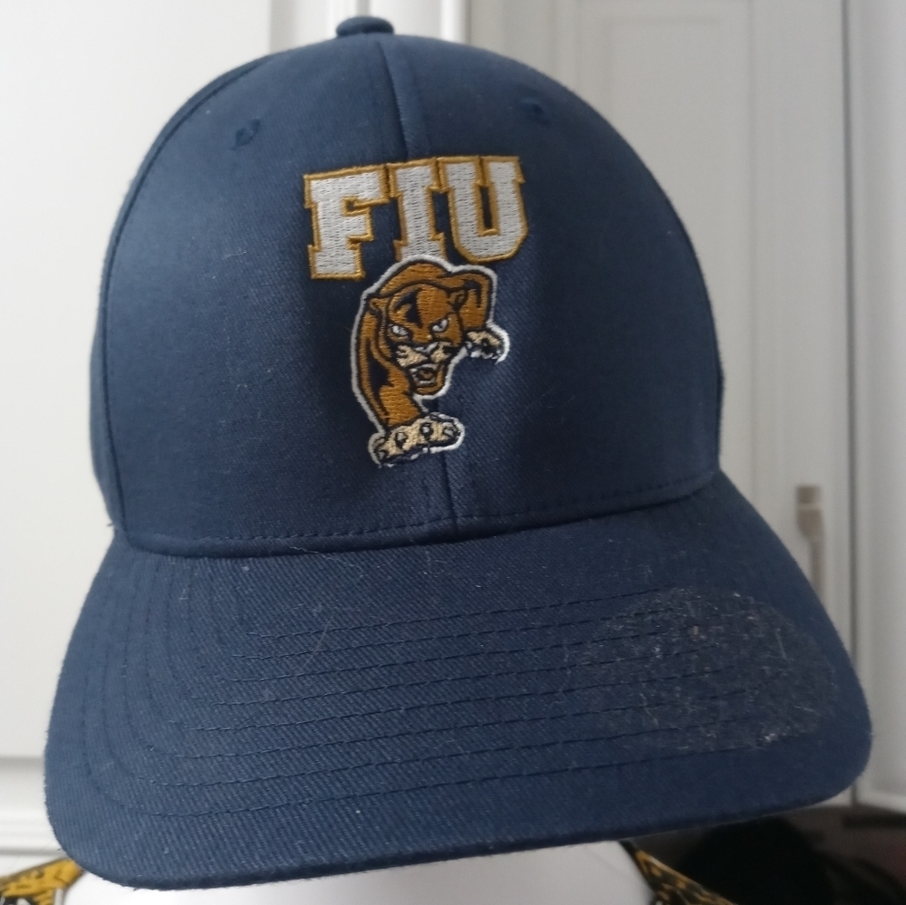 Flexfit FIU Navy blue Embroidered panther Stretch Cap L-XL